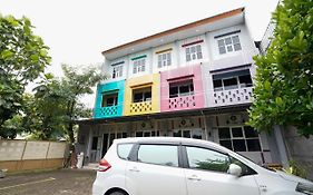 FA Homestay Syariah at Babat Lamongan Mitra RedDoorz